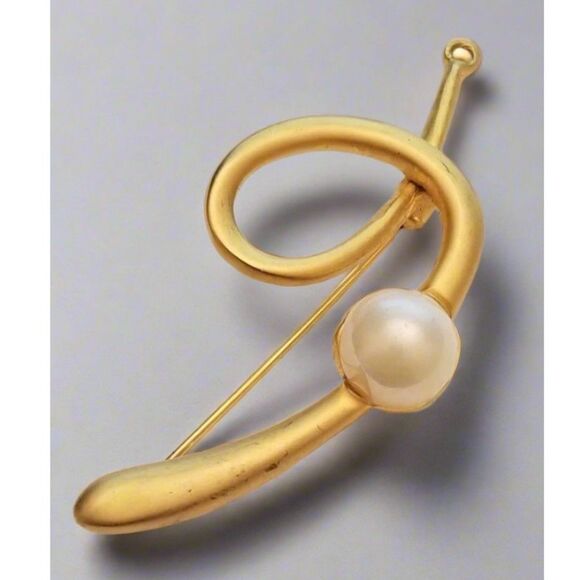 Vintage Gold Tone Modernist Brooch with Faux Pearl – Abstract Swirl Pin - Picture 1 of 9
